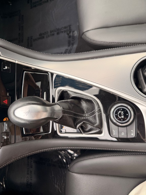2014 INFINITI Q50 Image 27