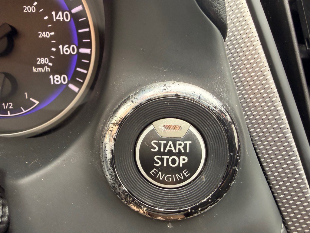 2014 INFINITI Q50 Image 28