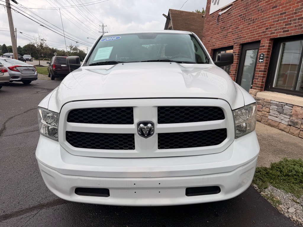 2016 RAM 1500 Image 3