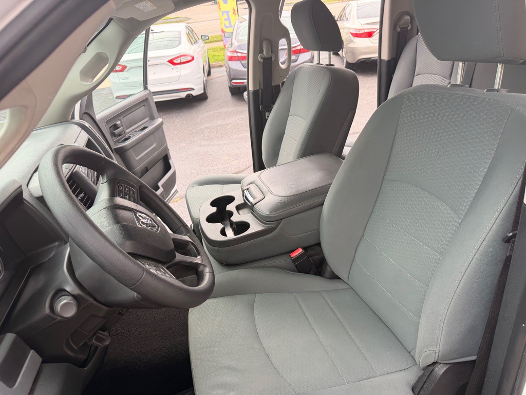 2016 RAM 1500 Image 11