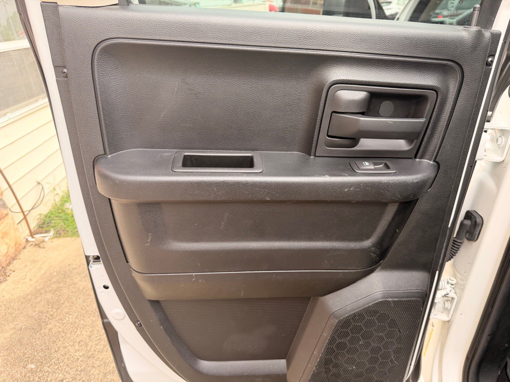 2016 RAM 1500 Image 14