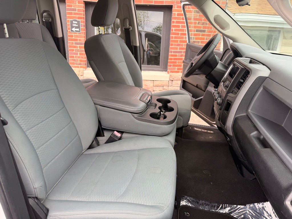 2016 RAM 1500 Image 19