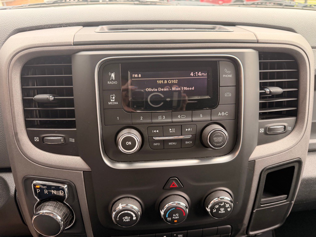 2016 RAM 1500 Image 25