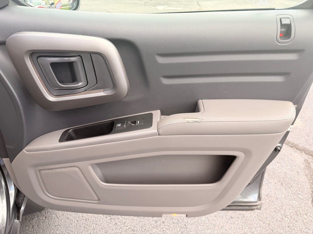 2012 Honda Ridgeline Image 22