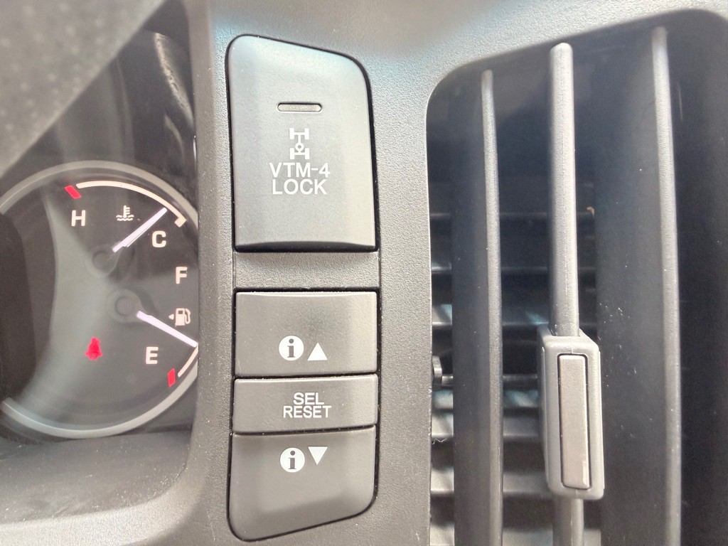2012 Honda Ridgeline Image 31