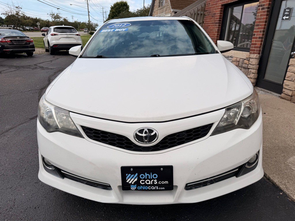 2012 Toyota Camry Image 3
