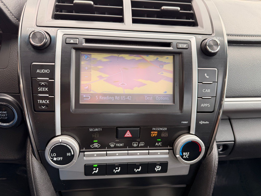 2012 Toyota Camry Image 11