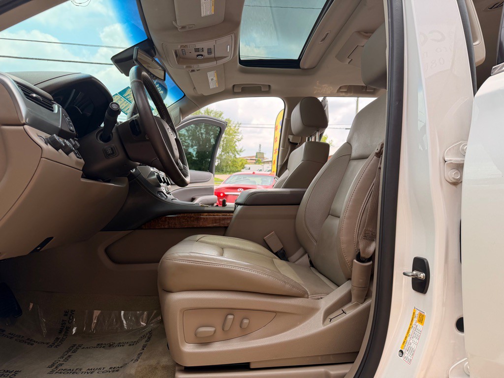 2016 Chevrolet Suburban Image 9