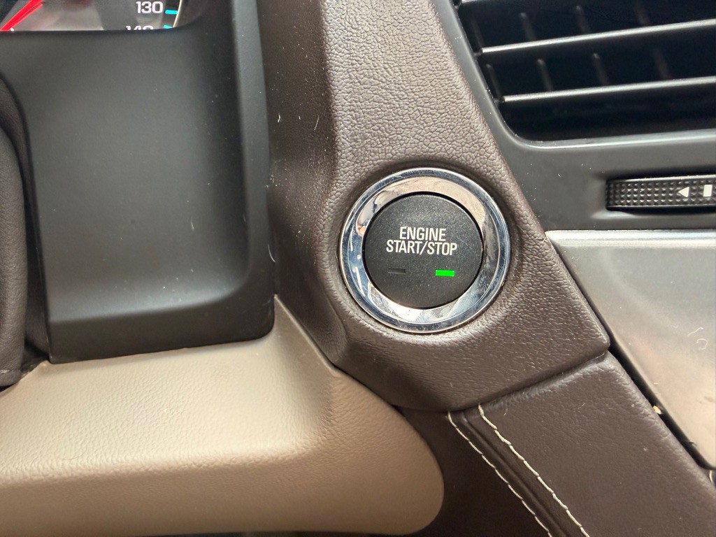 2016 Chevrolet Suburban Image 31