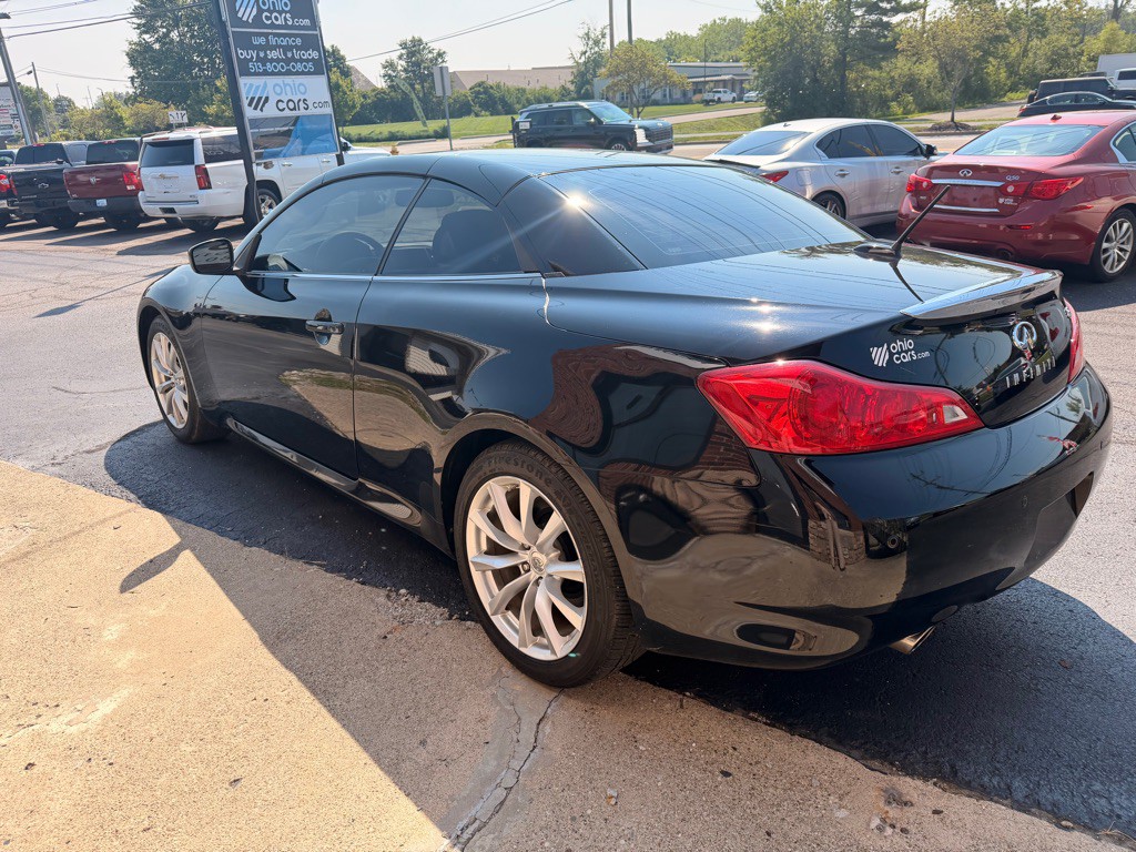 2011 INFINITI G37 Image 5