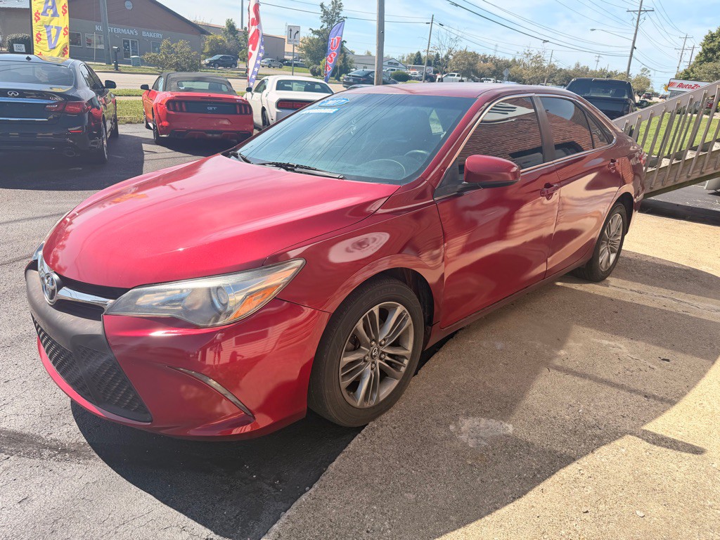 2017 Toyota Camry Image 4
