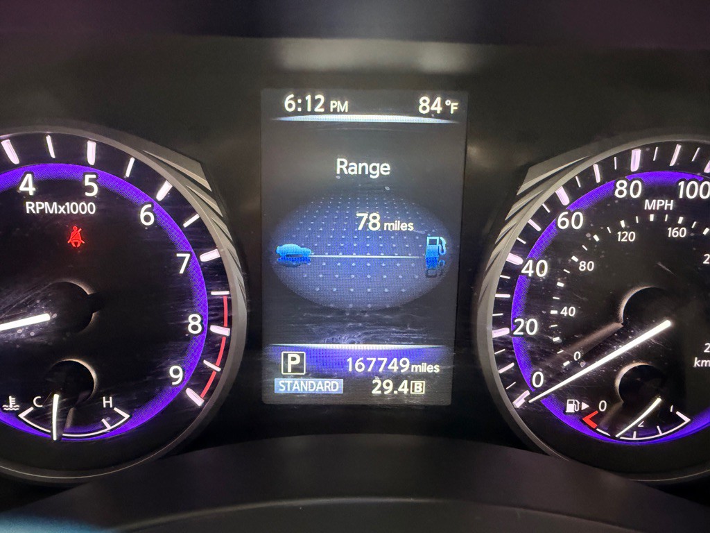 2015 INFINITI Q50 Image 21