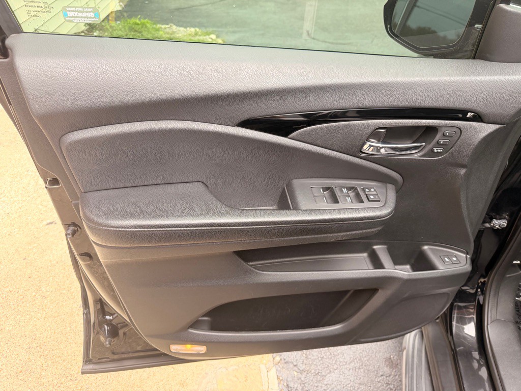 2016 Honda Pilot Image 11