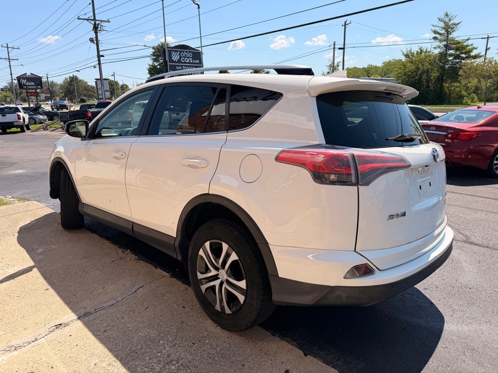 2017 Toyota Rav4 Image 5