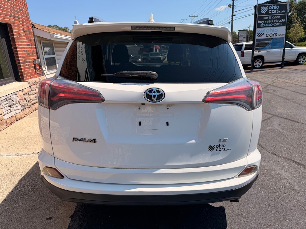 2017 Toyota Rav4 Image 6