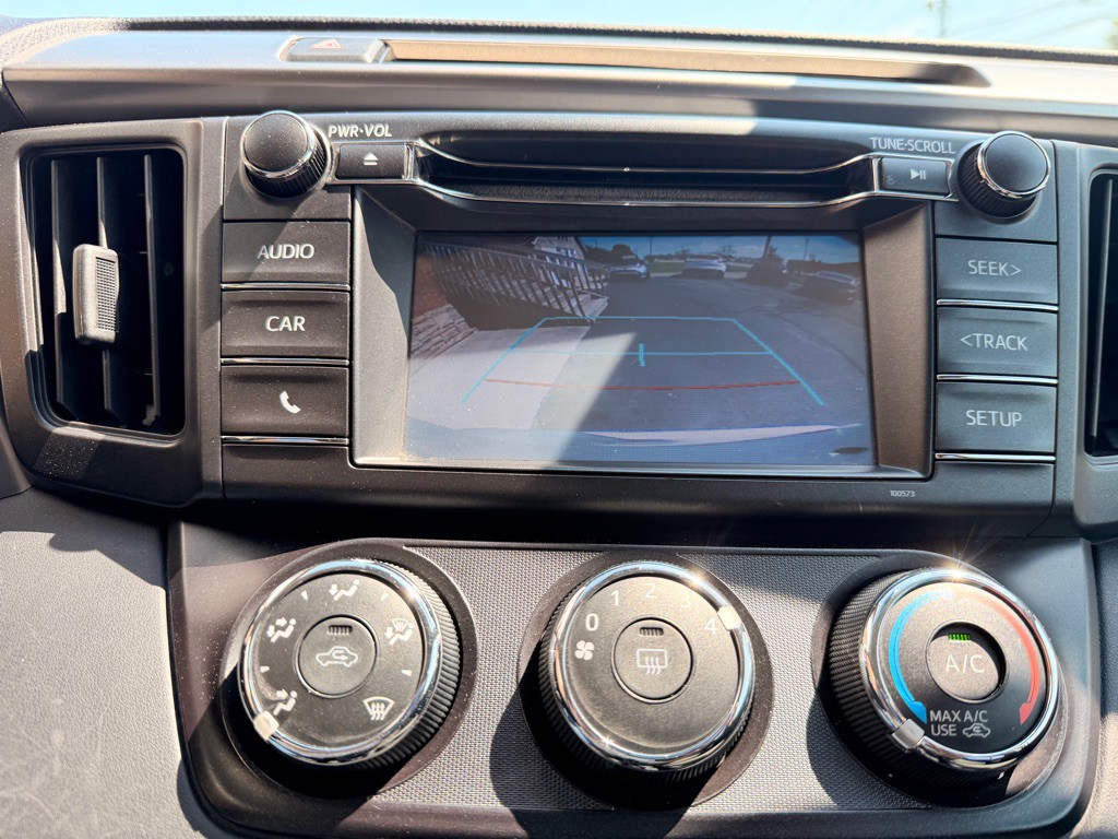 2017 Toyota Rav4 Image 23