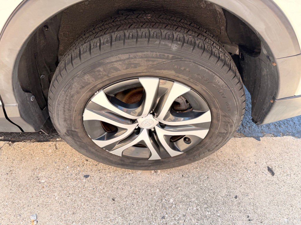 2017 Toyota Rav4 Image 29