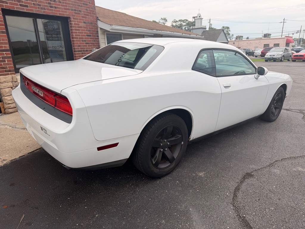2014 Dodge Challenger Image 7