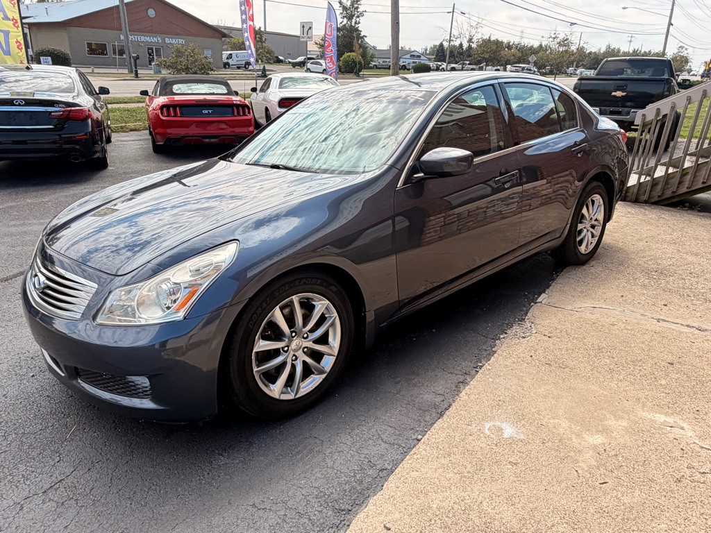 2009 INFINITI G37 Image 4