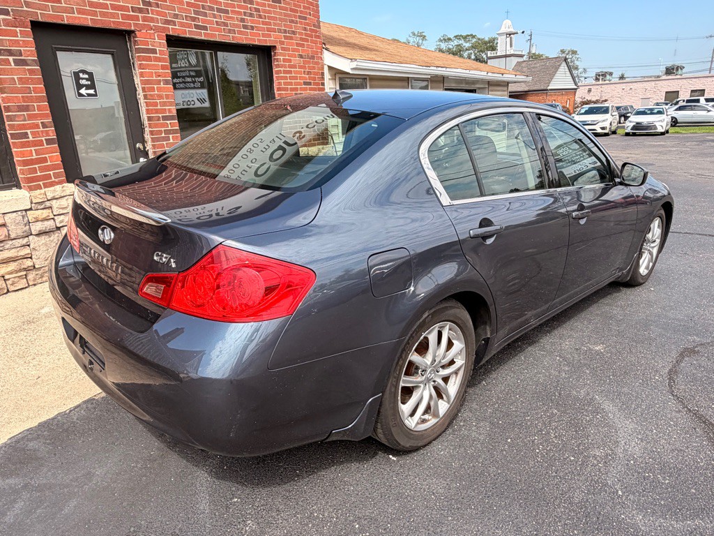 2009 INFINITI G37 Image 7