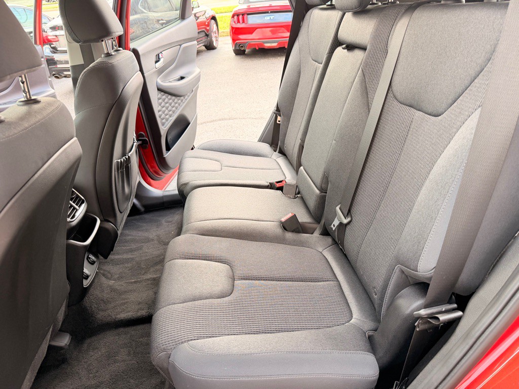2019 Hyundai Santa Fe Image 12