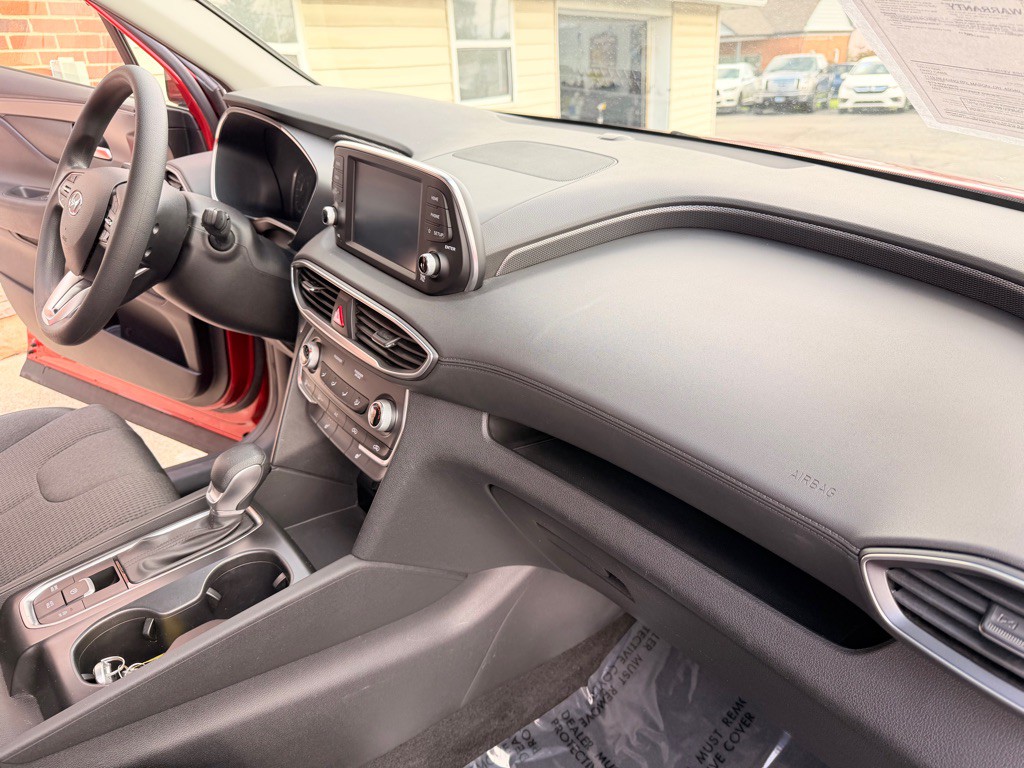 2019 Hyundai Santa Fe Image 17