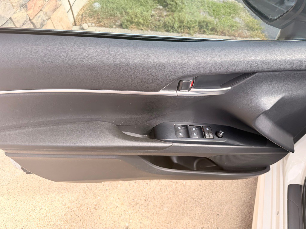 2018 Toyota Camry Image 11