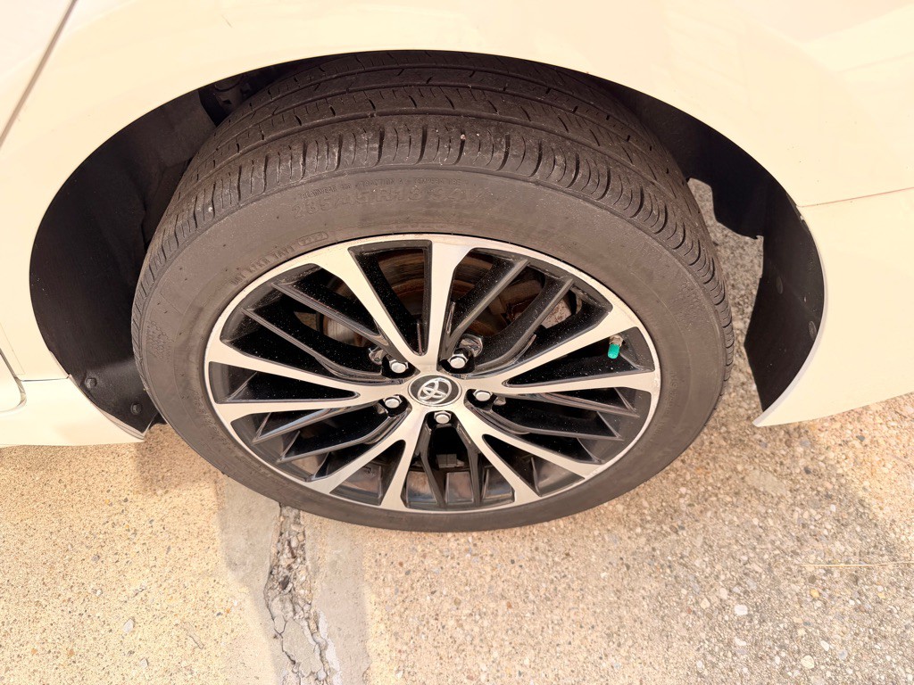 2018 Toyota Camry Image 31
