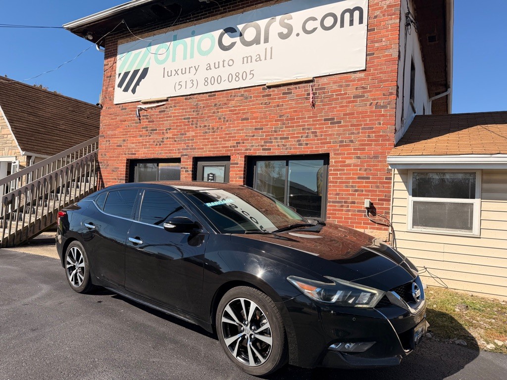 2017 Nissan Maxima Image 1