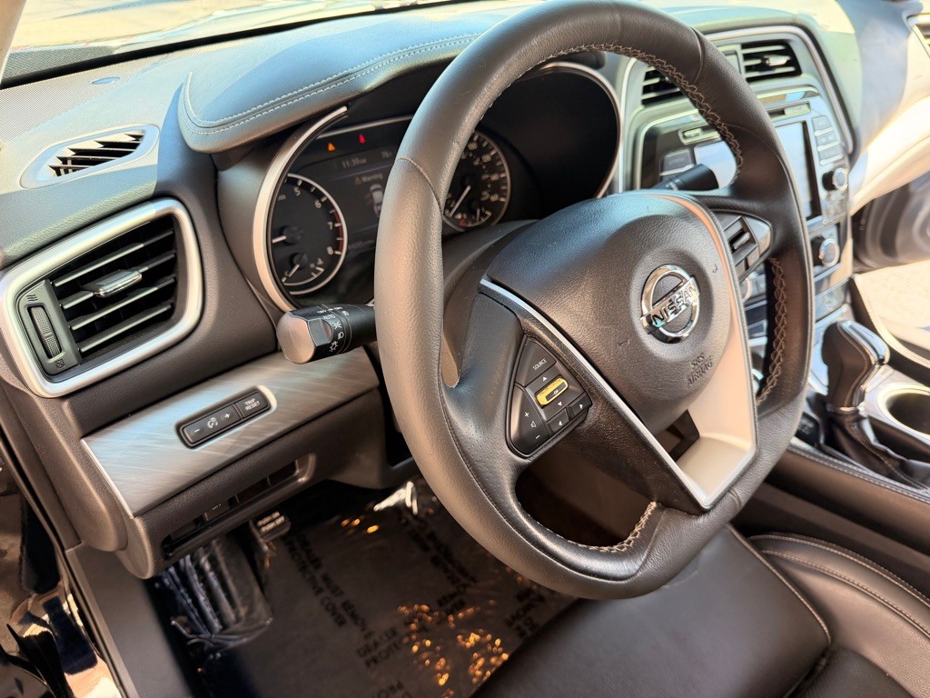 2017 Nissan Maxima Image 8