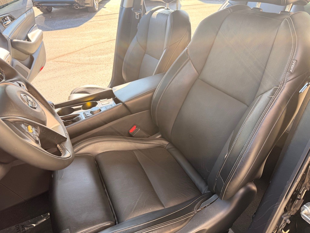 2017 Nissan Maxima Image 10