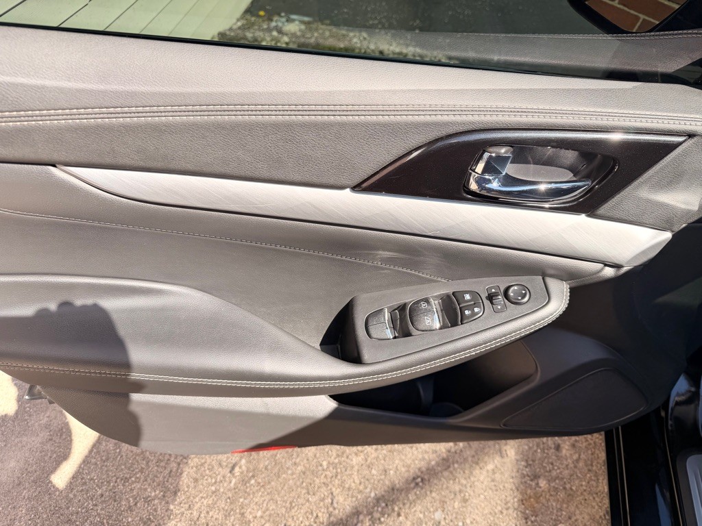 2017 Nissan Maxima Image 11