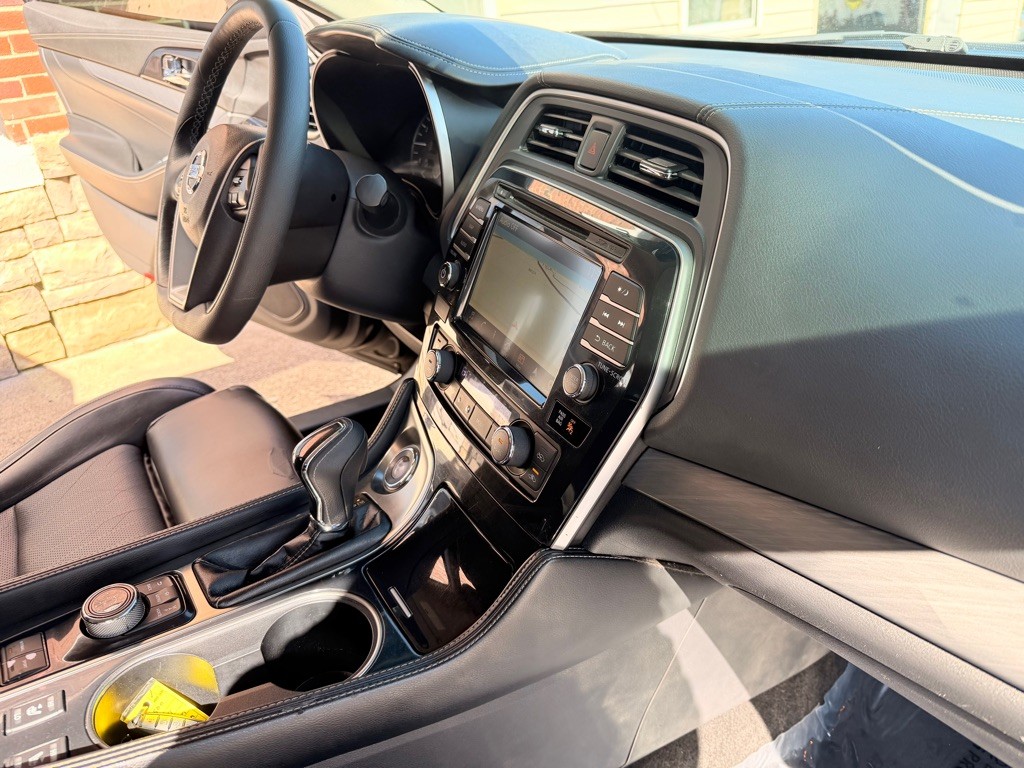 2017 Nissan Maxima Image 17