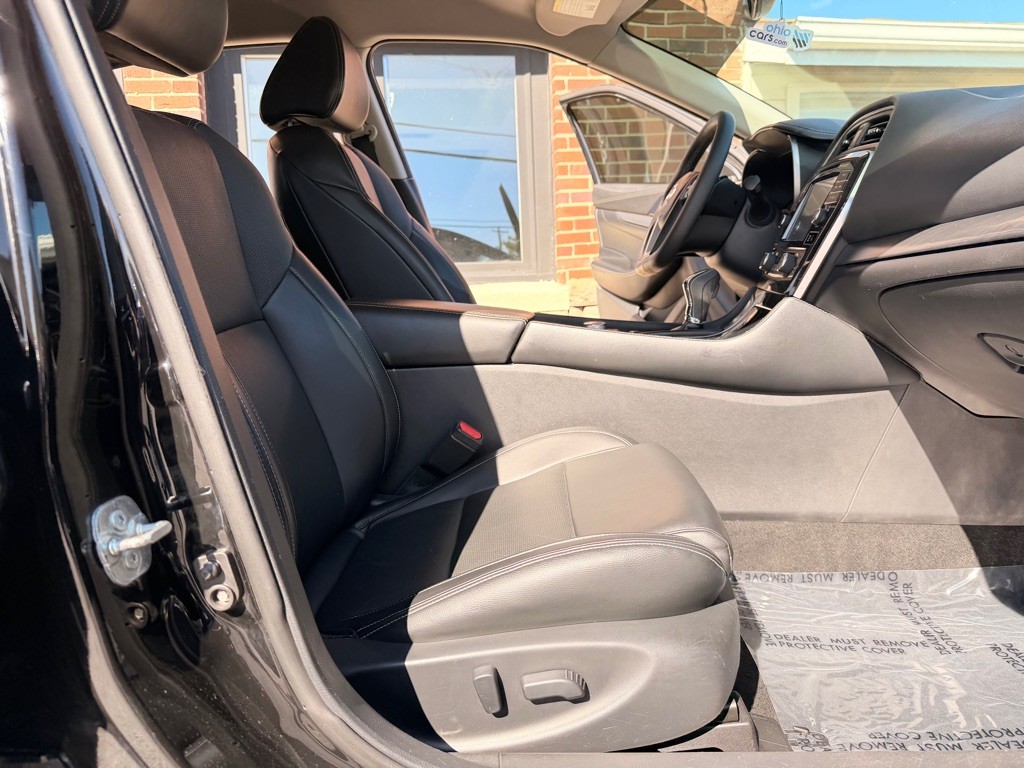 2017 Nissan Maxima Image 18