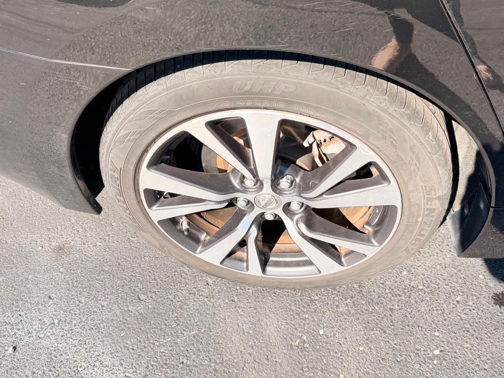 2017 Nissan Maxima Image 32
