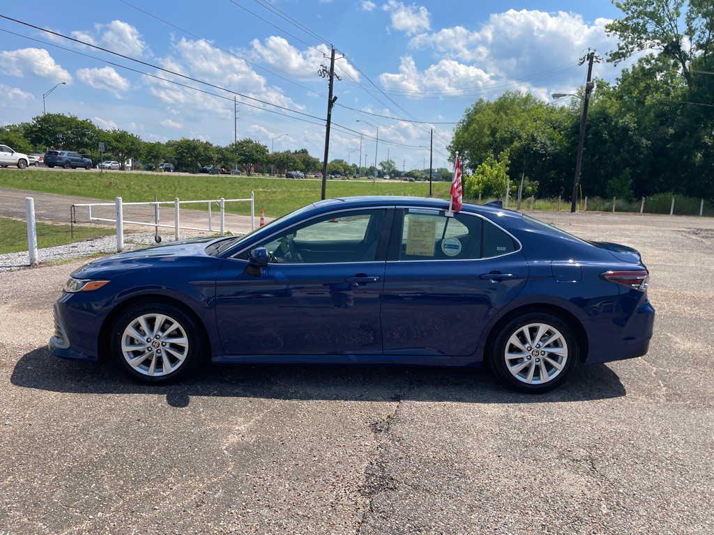 2024 Toyota Camry Image 3