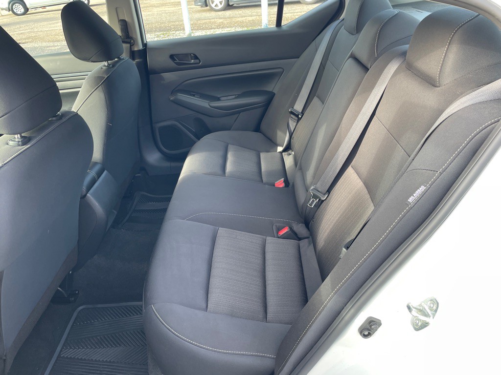 2024 Nissan Altima Image 7