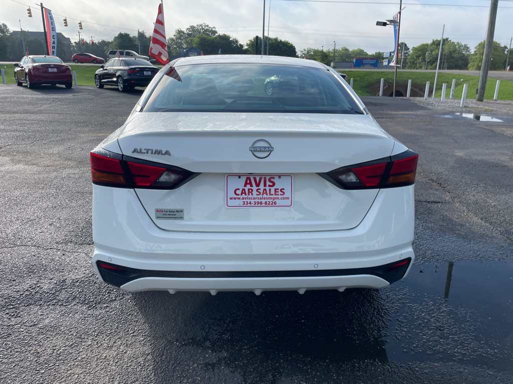 2024 Nissan Altima Image 9