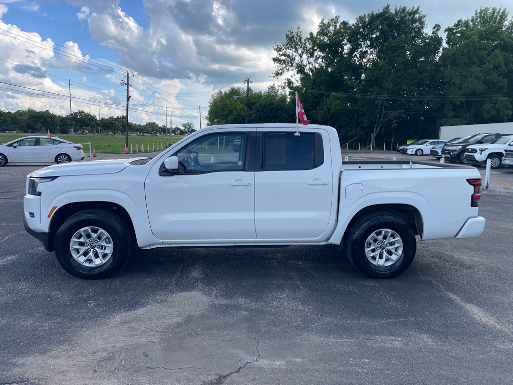 2024 Nissan Frontier Image 3