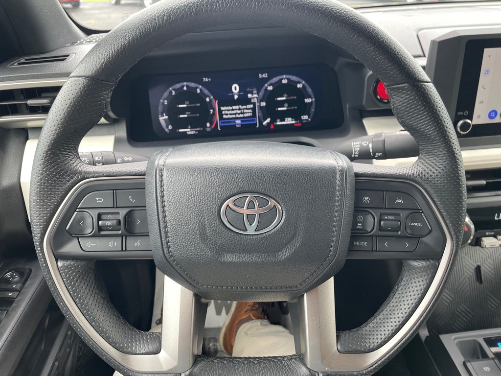 2024 Toyota Tacoma Image 17