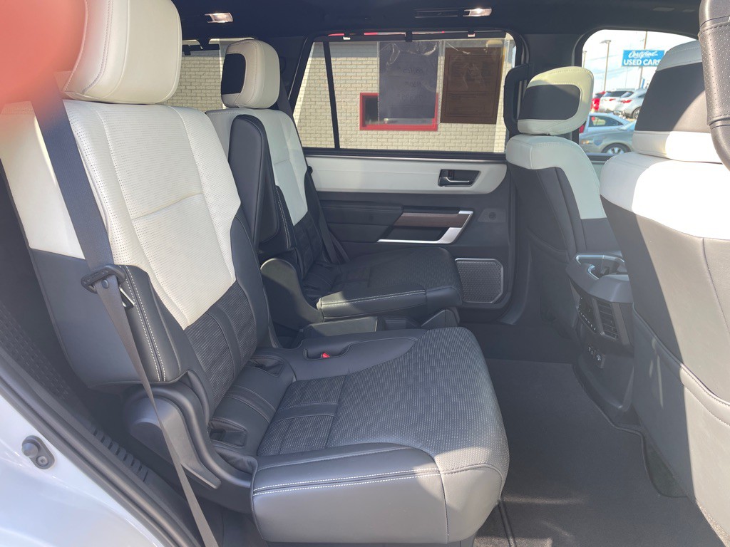 2025 Toyota Sequoia Image 12