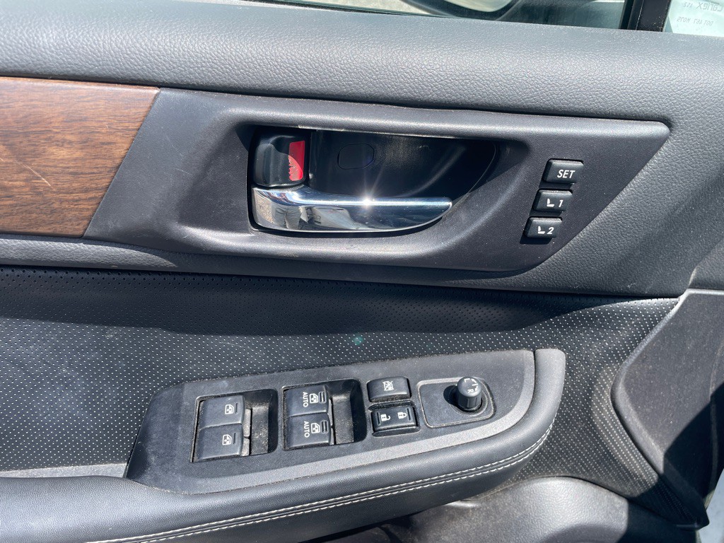2016 Subaru Outback Image 16