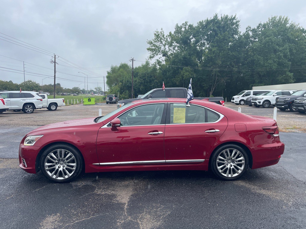 2015 Lexus LS 460 Image 2