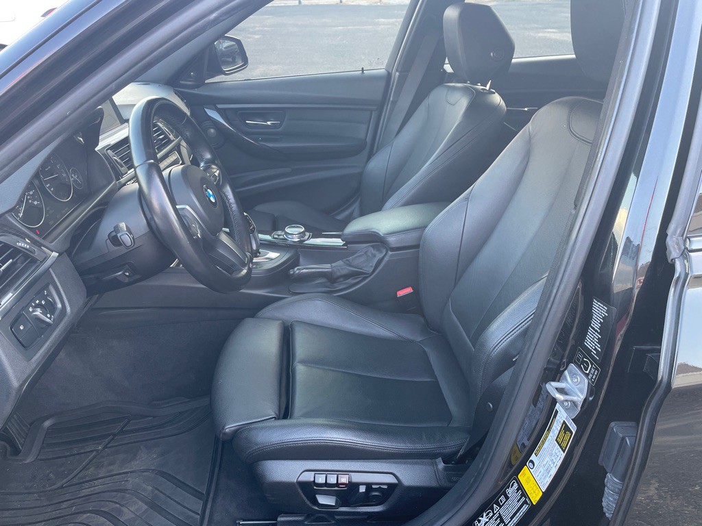 2015 BMW 3 Series Image 3