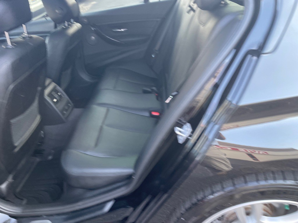 2015 BMW 3 Series Image 8