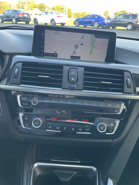 2015 BMW 3 Series Image 20