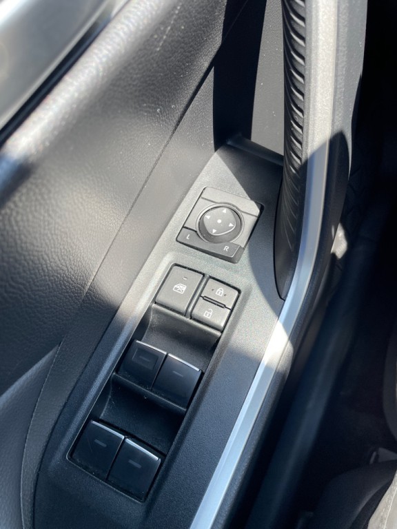 2025 Toyota Rav4 Image 16