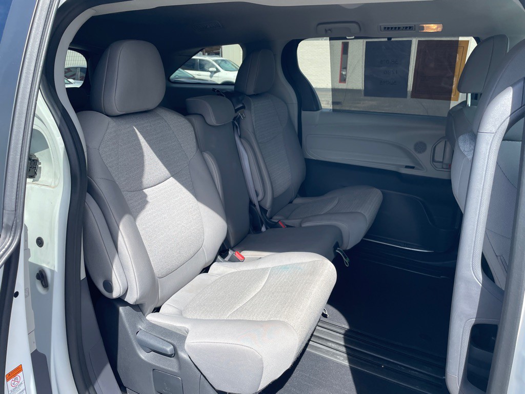 2024 Toyota Sienna Image 11