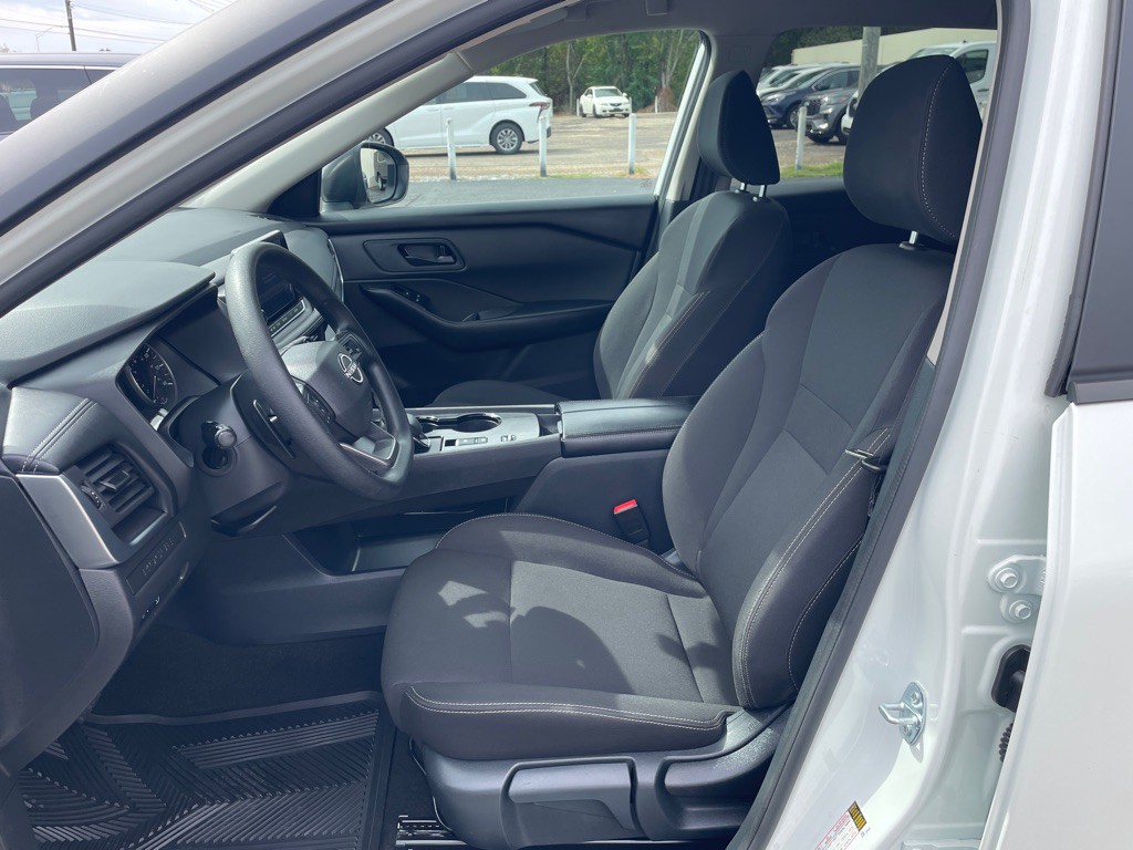 2025 Nissan Rogue Image 3