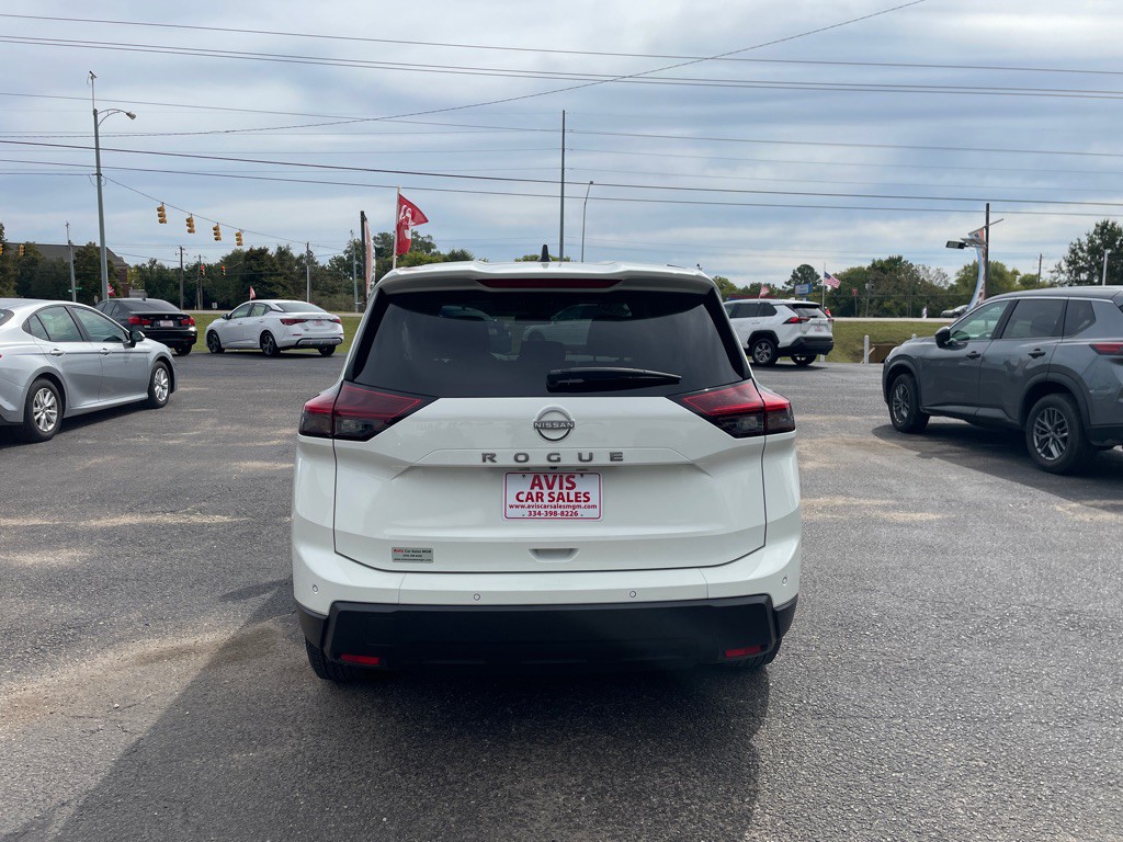 2025 Nissan Rogue Image 8